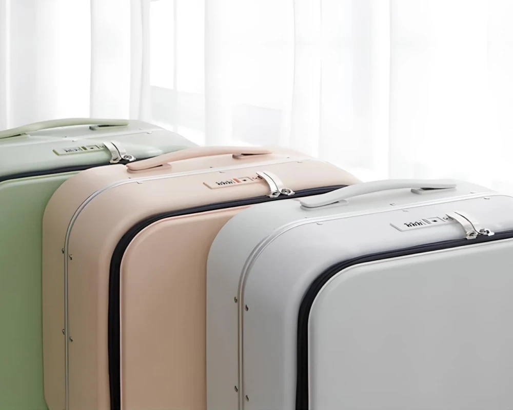 best carry on with laptop compartment